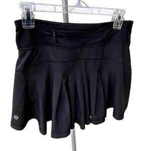 LULULEMON Black Circuit Breaker Skort Skirt II  Size 4